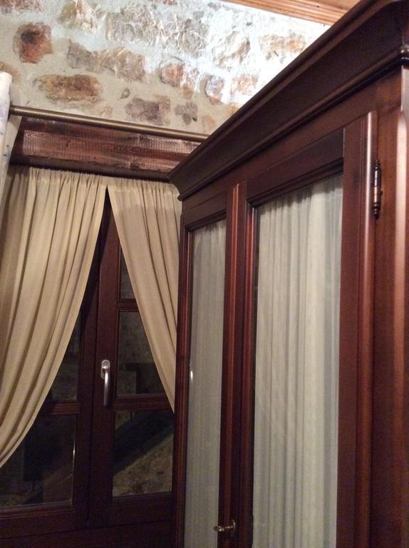 Oihalia Guesthouse Fidhákia Esterno foto