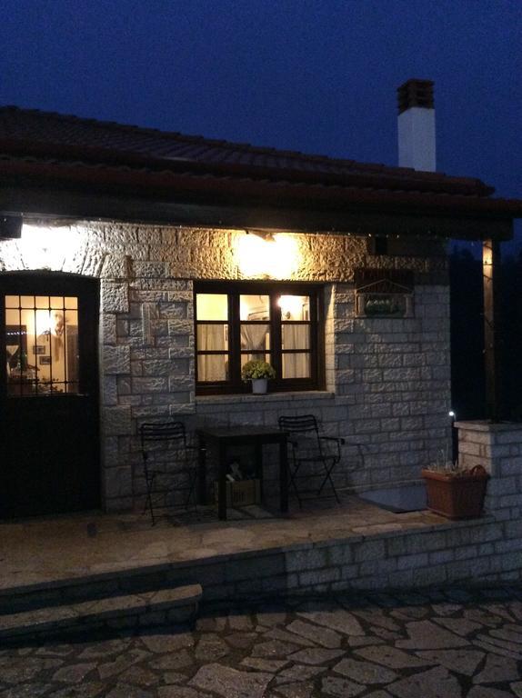 Oihalia Guesthouse Fidhákia Esterno foto